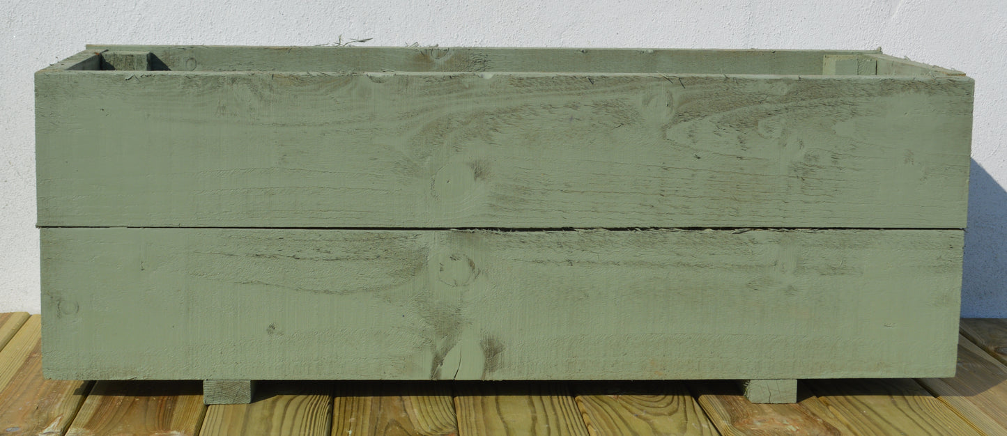 Willow Green Gravel Board Planter